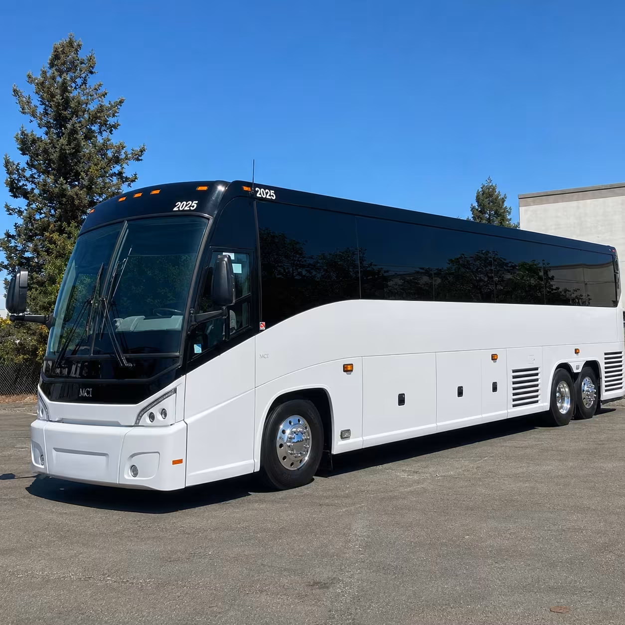 fort collins charter bus rentals to red rocks and ball arena