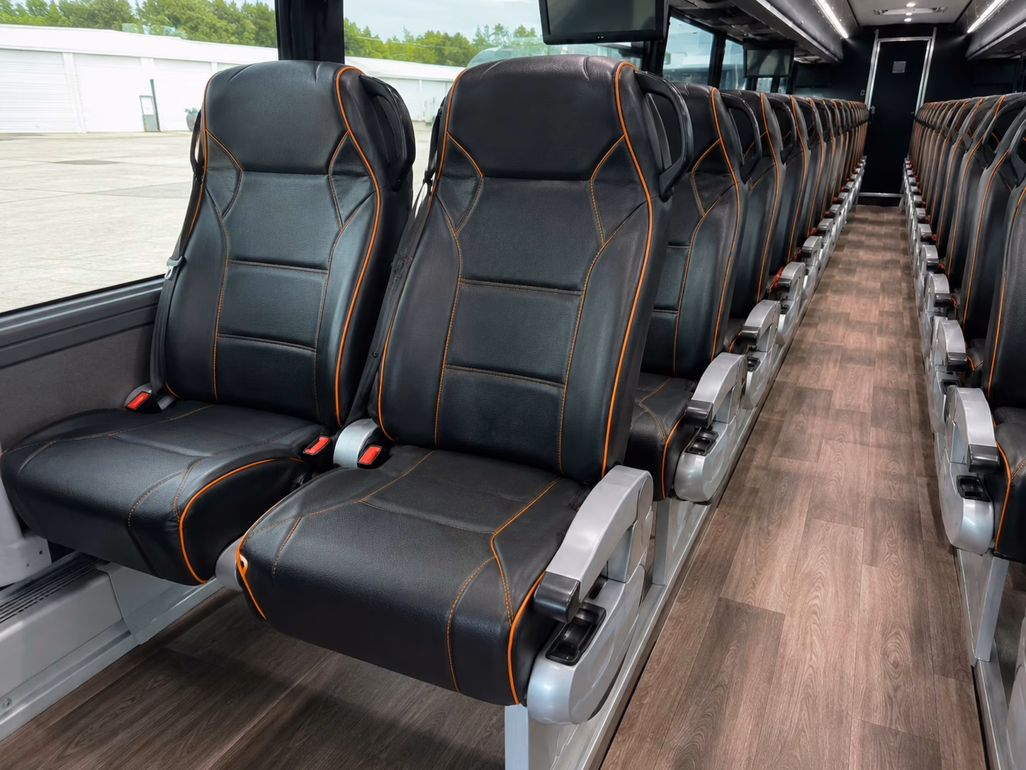 how where and when you re traveling affects your fort collins bus rental rate